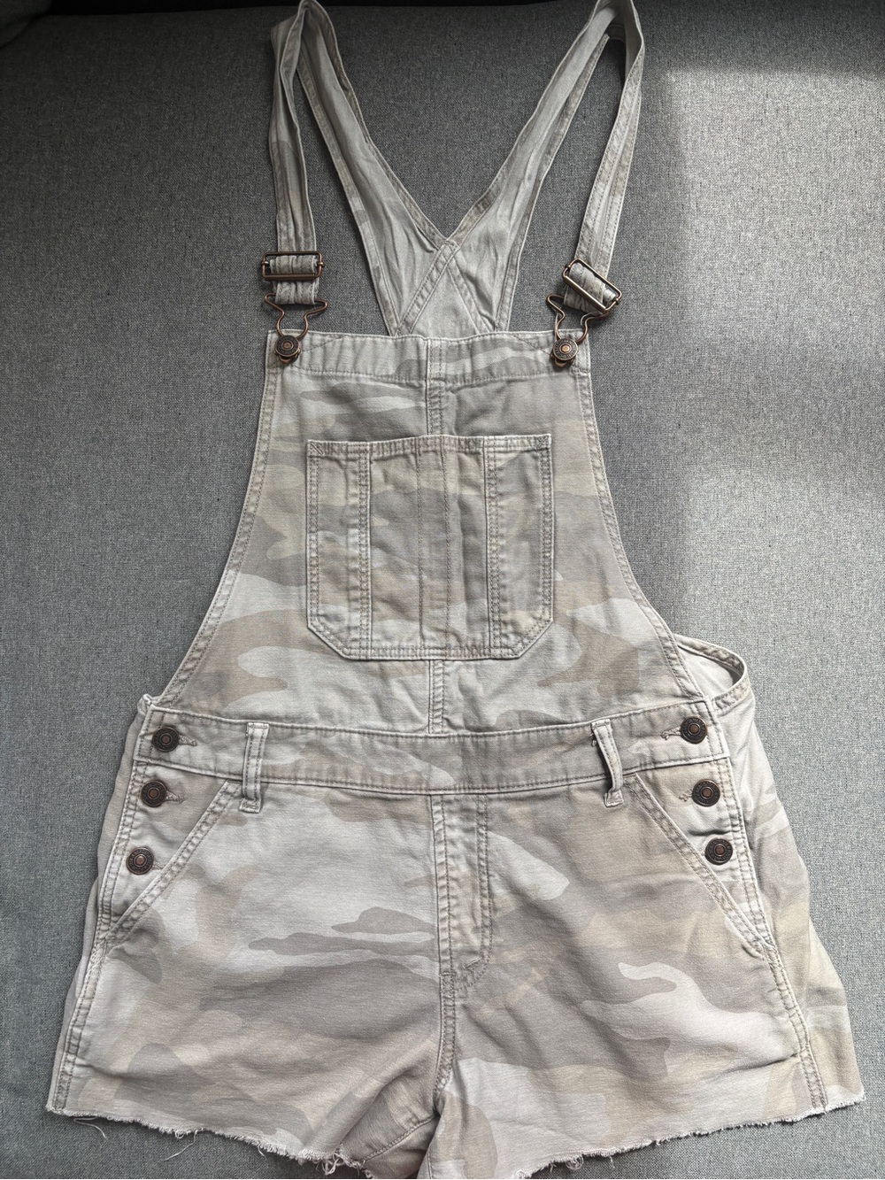 Abercrombie & Fitch faded overall shorts